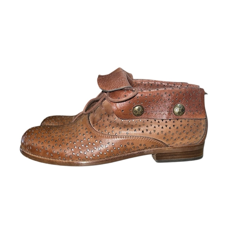 Patricia Nash Women's Sabrina Leather Ankle Boots Size 7.5 Italian Laser Cut - Picture 2 of 12